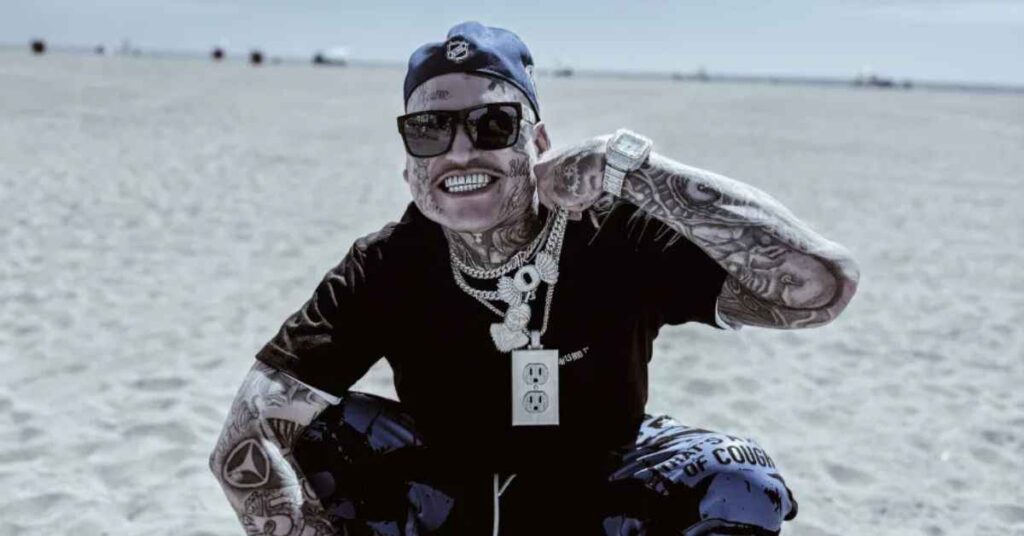 Famous Jewelry and Lifestyle